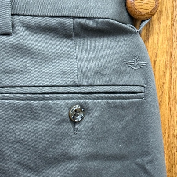 Dockers Men's Grey/Gray Khaki Athletic Fit Size 29x30 Stretch Pants - Picture 5 of 9